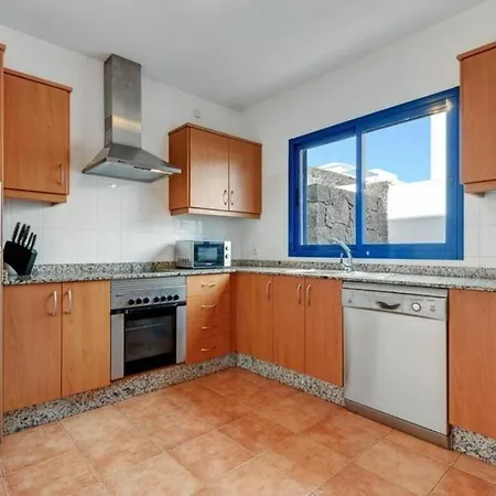 Optimist Rubicon Piscina Climatizable, Frente Al Mar 别墅